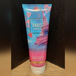 "PARIS AMOUR"  BATH AND BODY WORKS